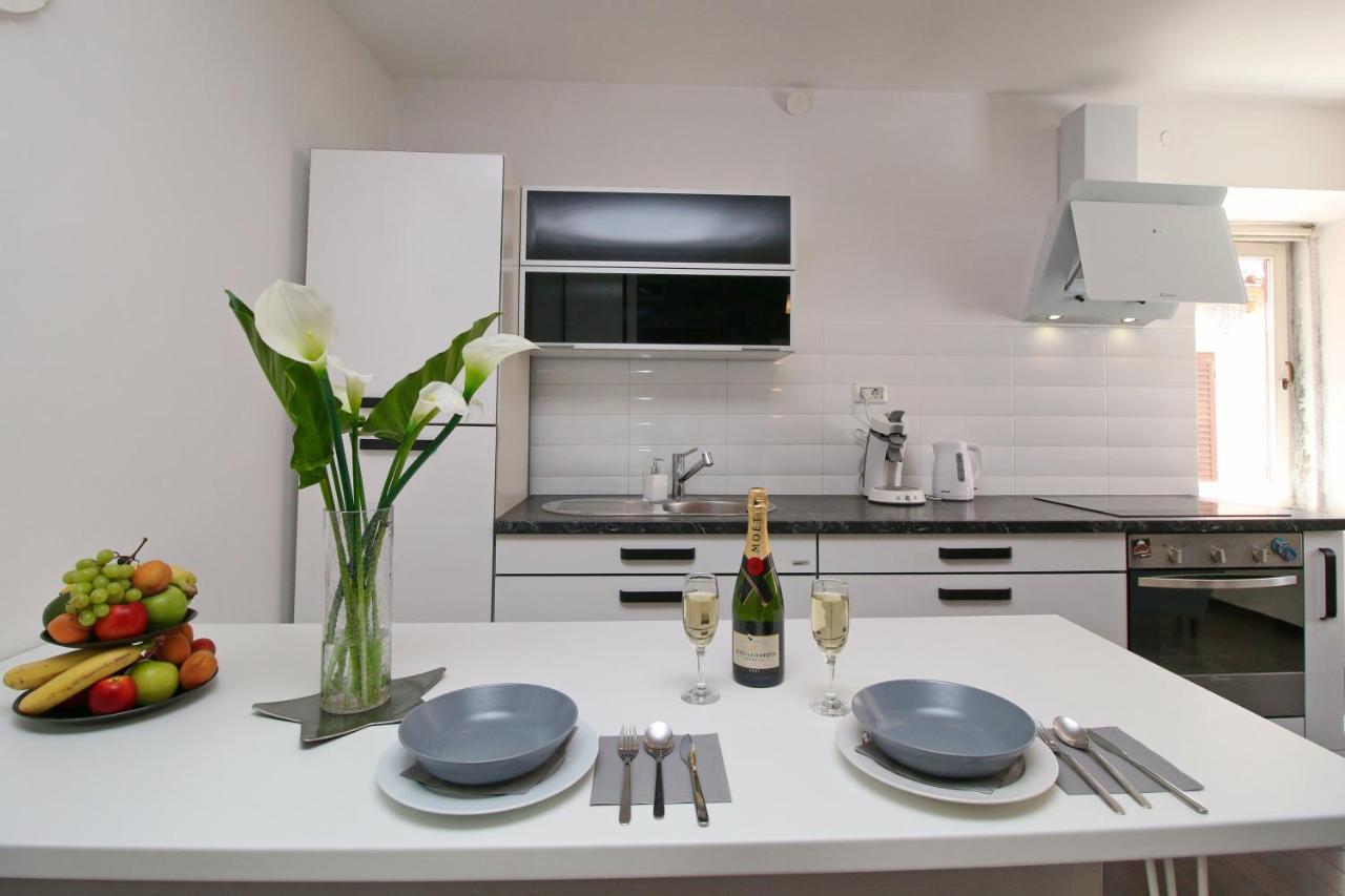 Carrera Corner Apartment Rovinj Zewnętrze zdjęcie